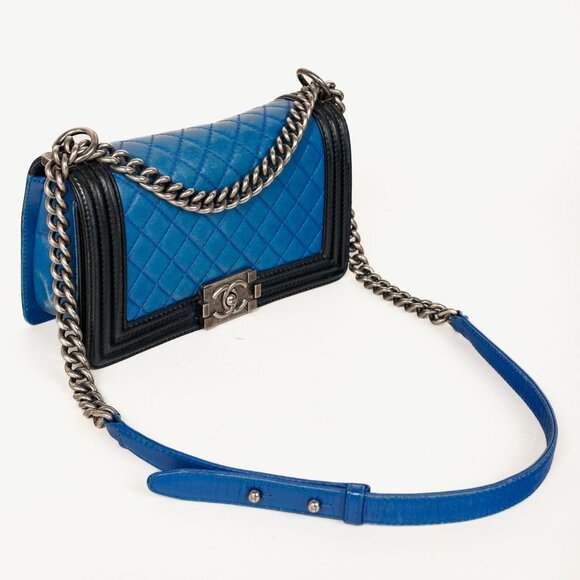 Chanel Medium Boy Blue Bicolour Quilted Flap Shoulder Bag - Picture 6 of 13